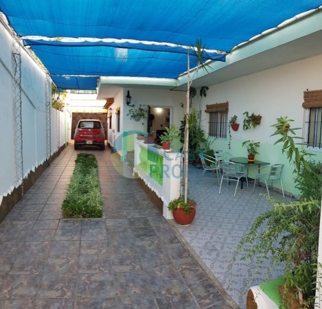 CASA INTERNA A LA VENTA EN CALLE REPUBLICA DOMINICANA