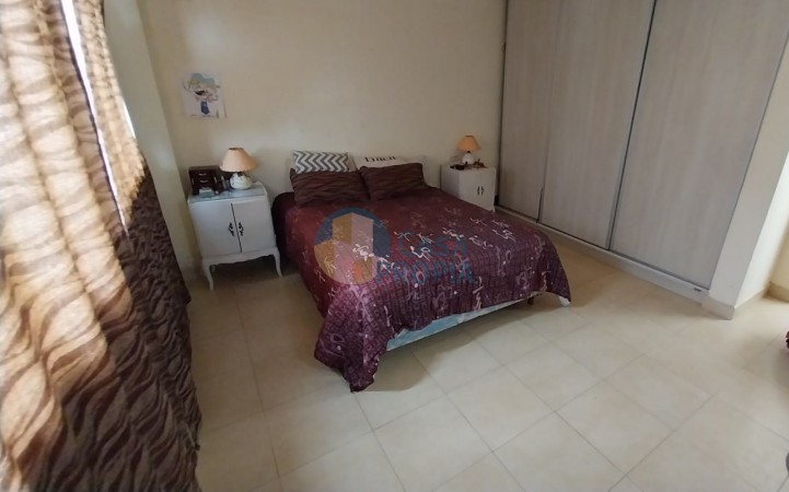 CASA A LA VENTA SAN BENITO CALLE ARTURO ILLIA
