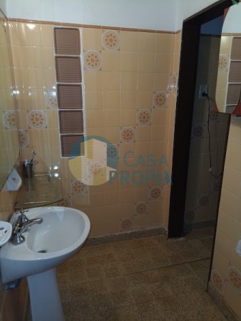 CASA A LA VENTA CALLE ESPAÑA AL FINAL.