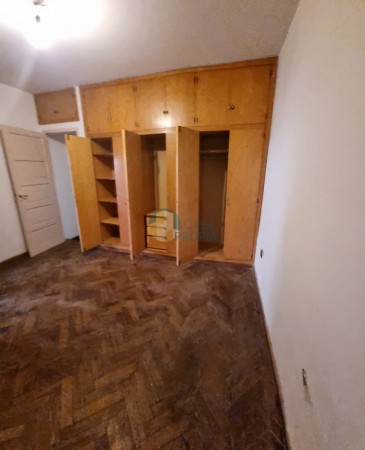 CASA A LA VENTA CALLE VILLAGUAY