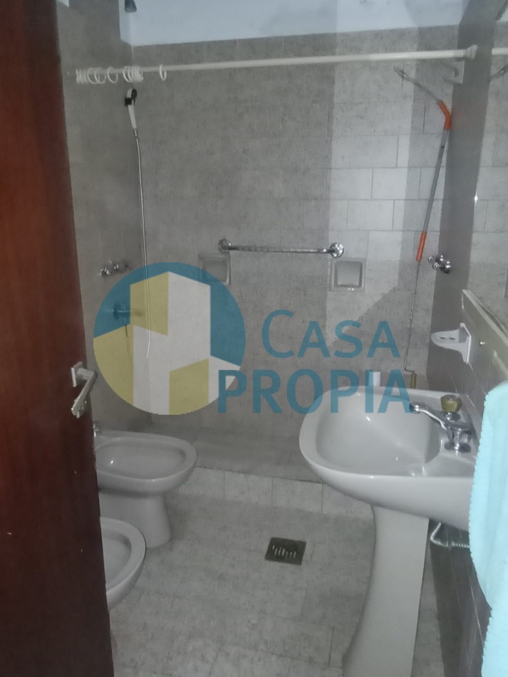 CASA EN VENTA  CALLE SAN LORENZO 55