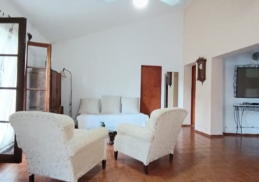 Casa en Venta Pellegrini al 500