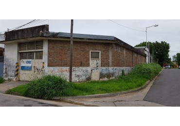 CALLE INTENDENTE BRUGO Y FORZANO COCHERA  EN VENTA 