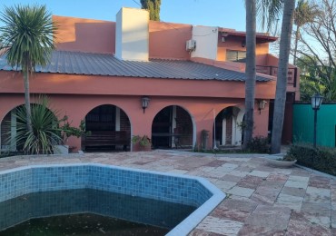 CASA A LA VENTA EN CALLE EL GUAYACAN