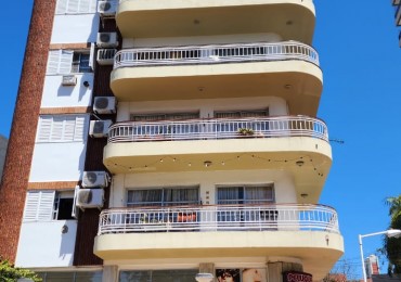 LOCAL EN VENTA EN MITRE Y CATAMARCA 