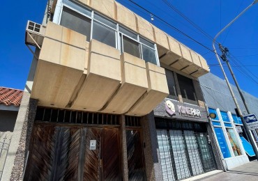 CALLE GUALEGUAYCHU CASA A LA VENTA EN PLANTA ALTA 