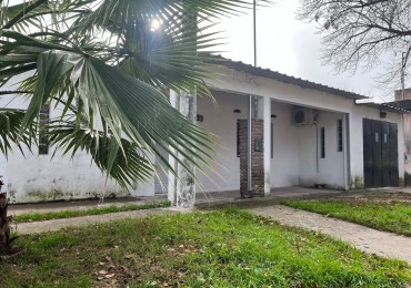 Casa con local en venta zona Gazzano de la Ciudad de Parana , en esquina con las calles  Hasenkamp y Viale